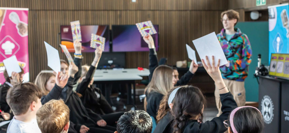 Data and AI literacies and skills for young leaders