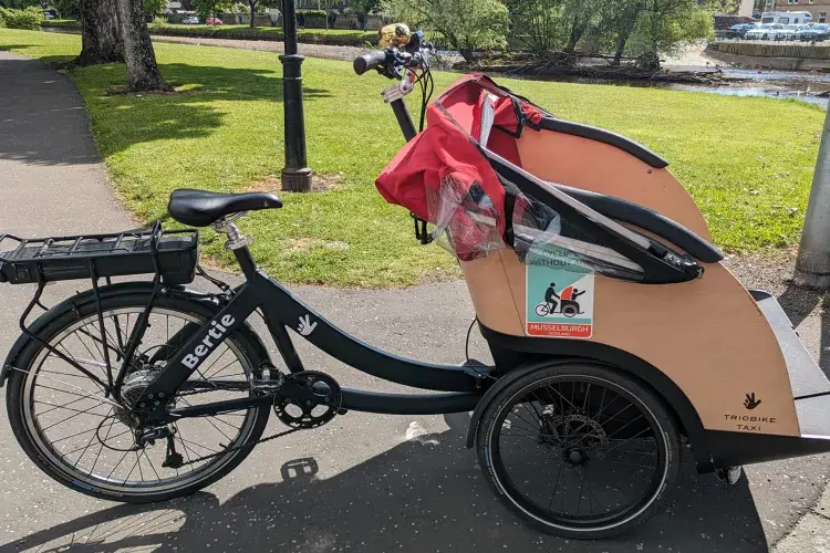 Trishaw Cycling Without Age Musselburgh. Staff volunteering.