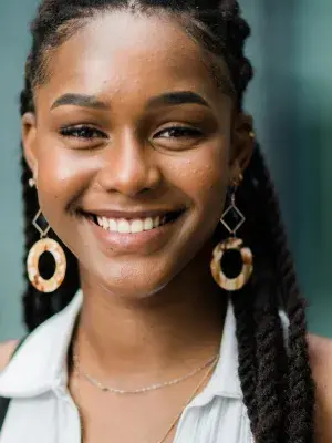 A headshot of Samantha Likonde who is smiling